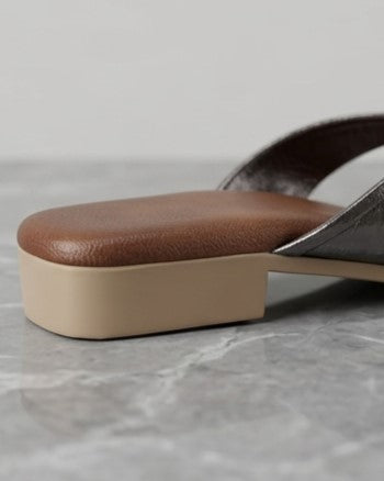 metalic Flats